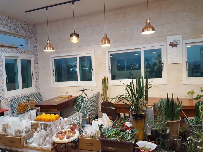 Wind Jeju Cafe & Pension Seogwipo Exterior photo